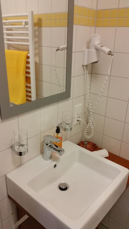 Ellenbergs Restaurant & Hotel Hessheim 외부 사진